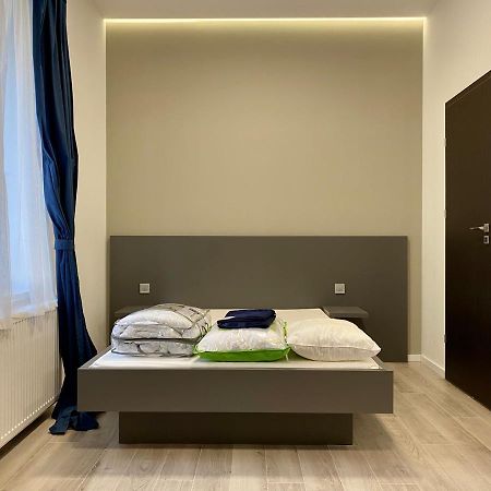 Апартаменты Jogasz Street - A. Apartman Печ Экстерьер фото