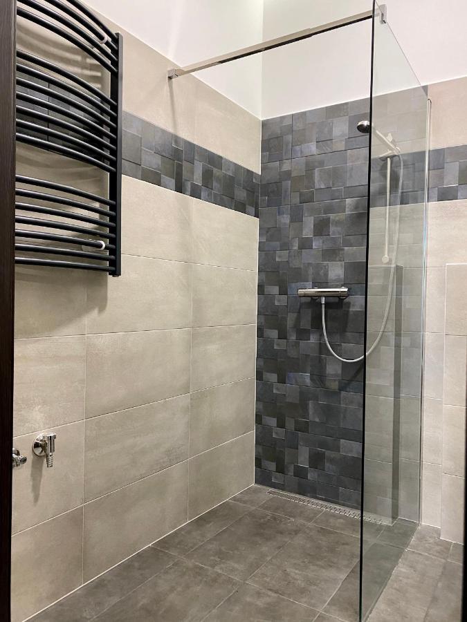 Апартаменты Jogasz Street - A. Apartman Печ Экстерьер фото