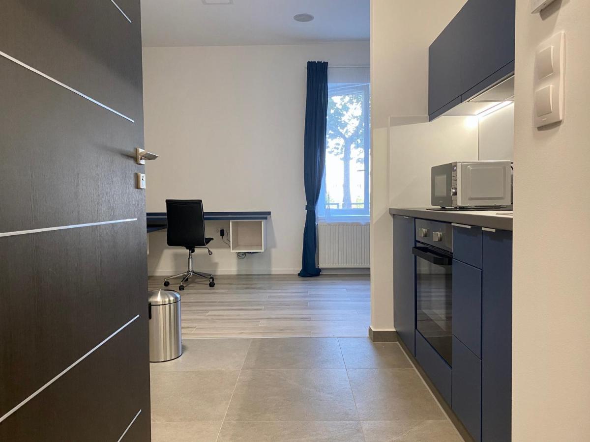 Апартаменты Jogasz Street - A. Apartman Печ Экстерьер фото